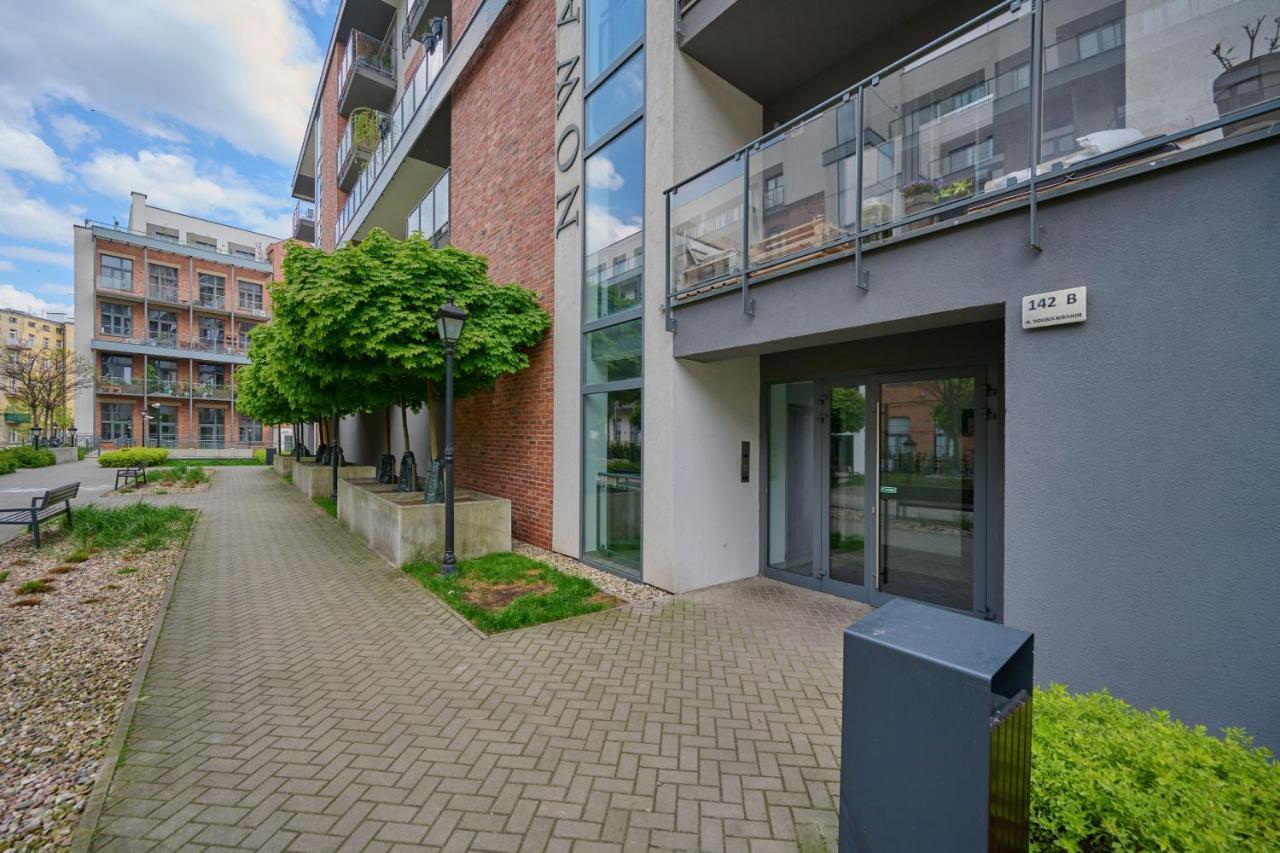 Stylish Kosciuszki Apartaments Near The Market Square With Free Garage Wroclaw By Noclegi Renters Luaran gambar
