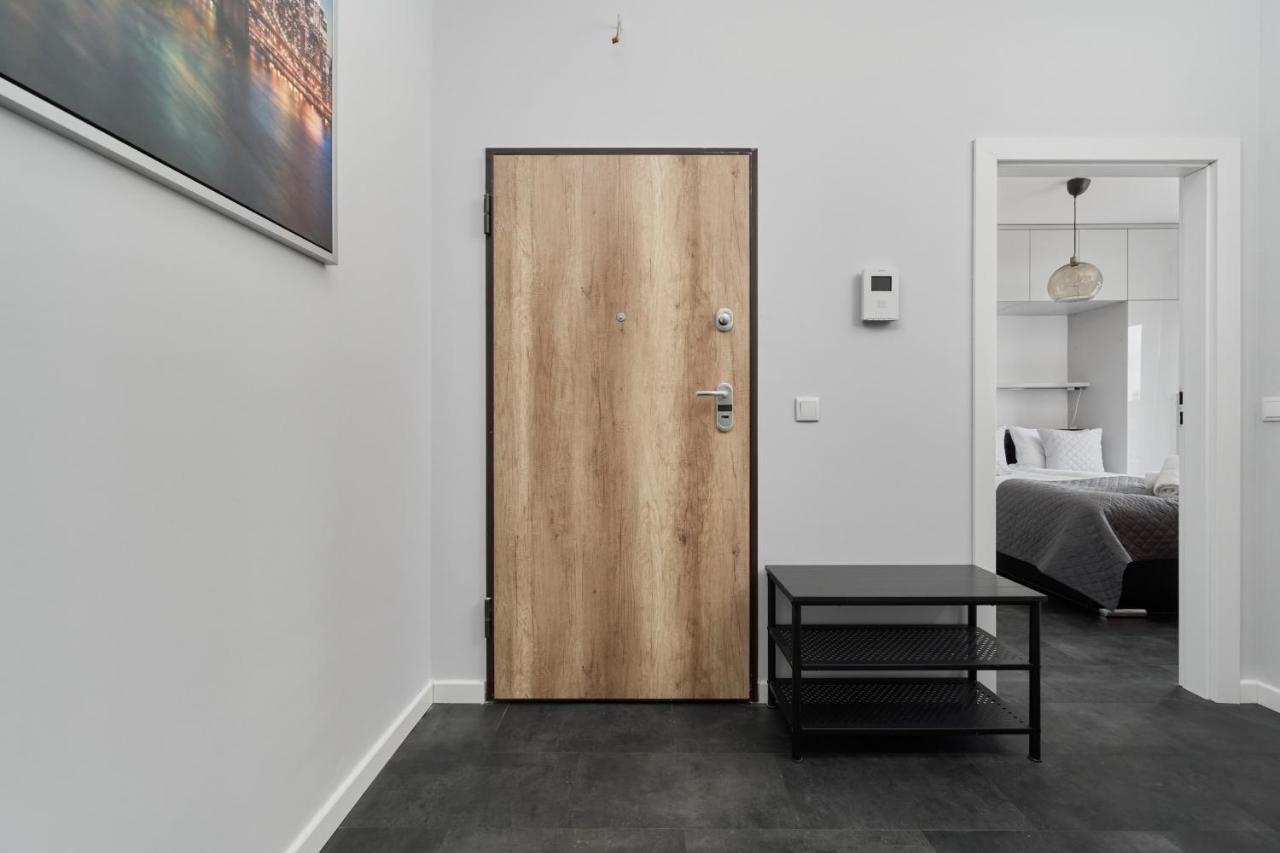 Stylish Kosciuszki Apartaments Near The Market Square With Free Garage Wroclaw By Noclegi Renters Luaran gambar