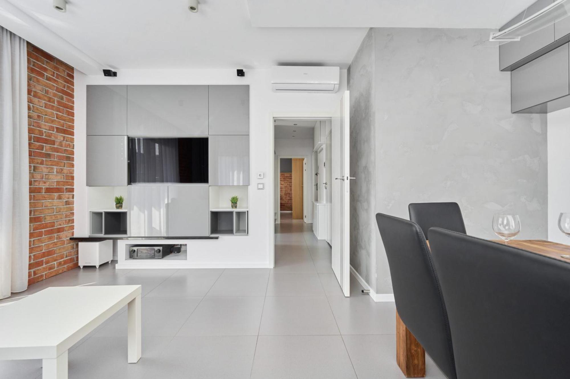Stylish Kosciuszki Apartaments Near The Market Square With Free Garage Wroclaw By Noclegi Renters Luaran gambar