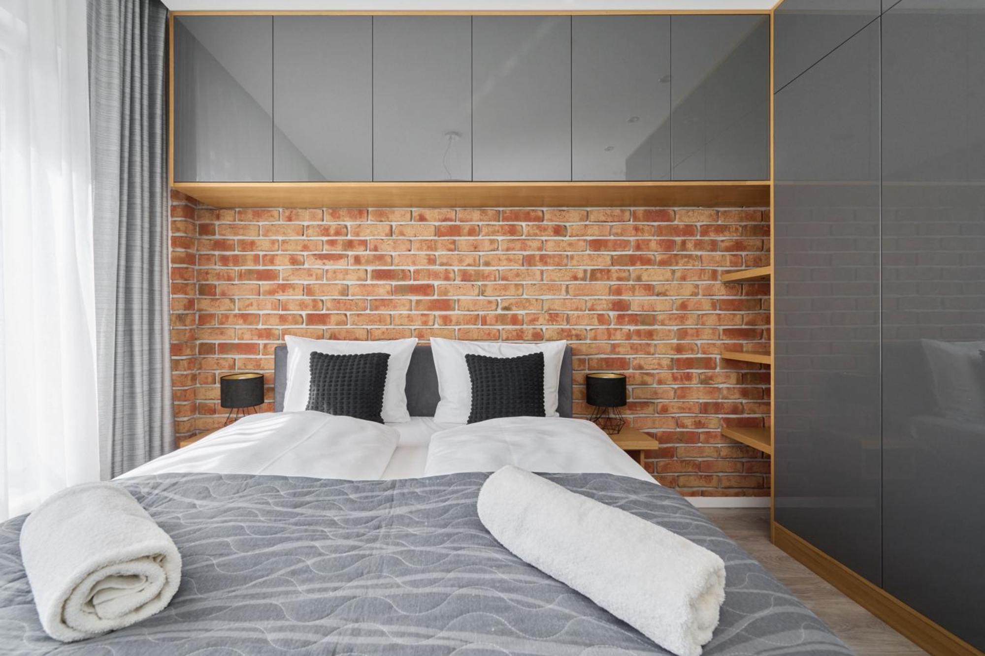 Stylish Kosciuszki Apartaments Near The Market Square With Free Garage Wroclaw By Noclegi Renters Luaran gambar